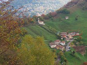 Alla Madonnina del Costone (1195 m) in veste autunnale da Salmezza-21ott24 - FOTOGALLERY